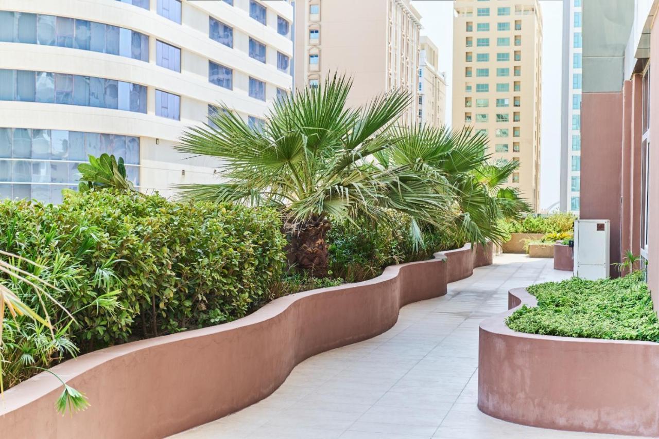 Afaq Tower Apartamento Manama Exterior foto